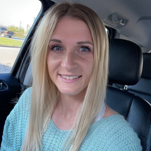 Meet your Posher, Lacee - Picture 1 of 1